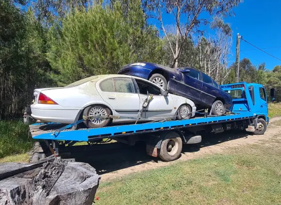 Trailer Carrying Cars